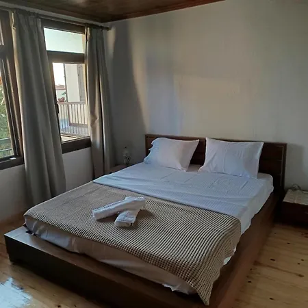 Heidis Haus 3* Polígirosz